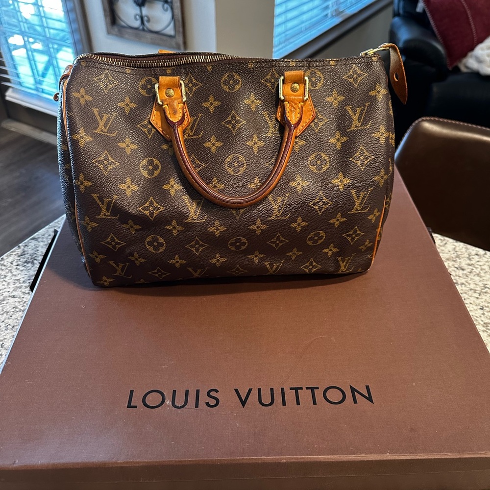 Louis Vuitton Speedy 30